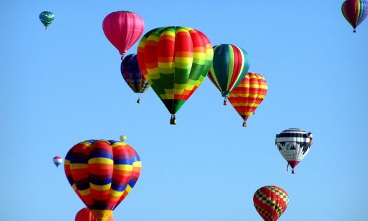 Art Mart hot air balloons